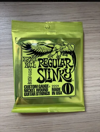 Cordas Guitarra Ernie Ball Regular Slinky 10-46
