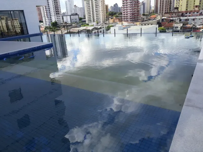 MORE COM CONFORTO E LAZER COMPLETO! APARTAMENTO NASCENTE COM 2 VAGAS NO ED. BLUE | R$ 4.50