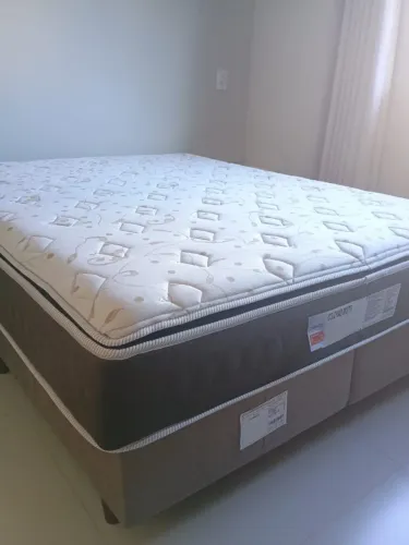 Cama Box Queem