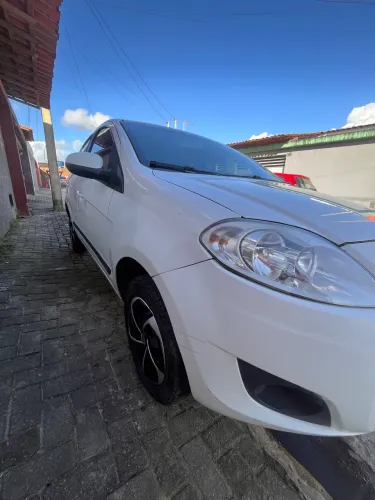 Fiat Palio Attractive 1.0 EVO Fire Flex 8V 5P 2015