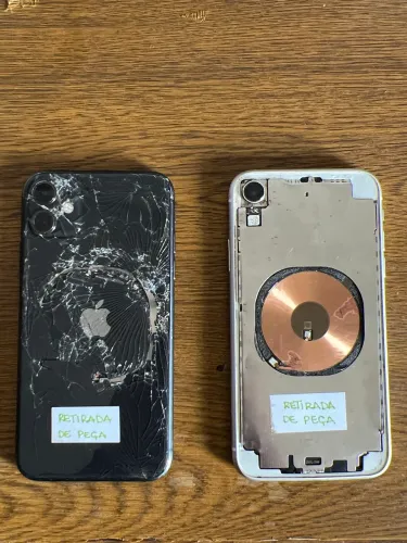iPhone 11, XR