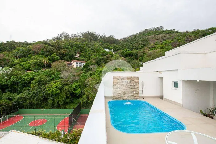 Cobertura com 3 dormitórios à venda, 266 m² por R$ 3.800.000,00 - São Francisco - Niterói/