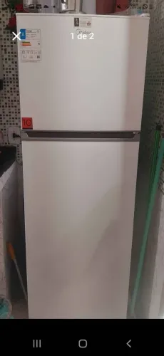 Geladeira 3 meses de uso NOVA