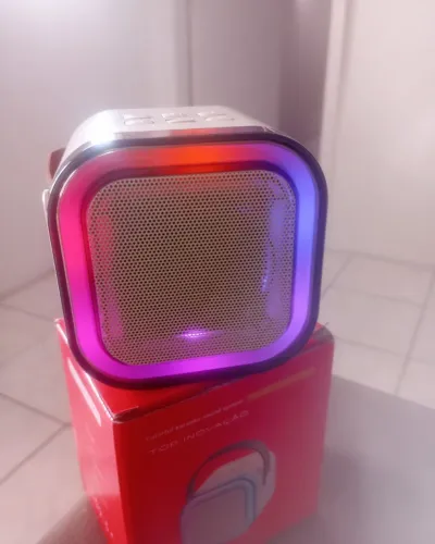 Caixinha de som elegante 