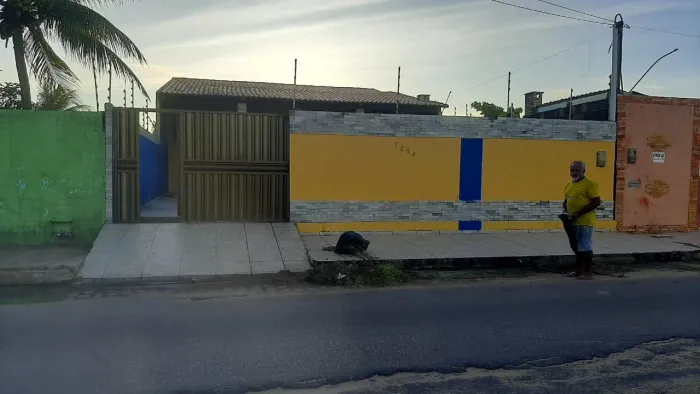 Aluga-se casa na praia da redinha