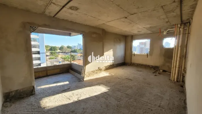 Apartamento com 1 quarto disponível para venda no bairro Santa Mônica em Uberlândia-MG