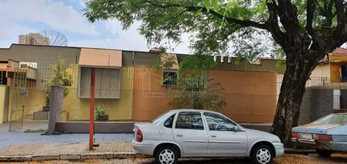 Venda de Casas / Padrão na cidade de Araraquara
