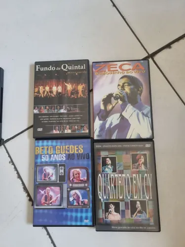 Lotes 4 DVDS- cada lote 100 reais