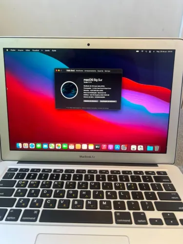 MacBook Air 13,3