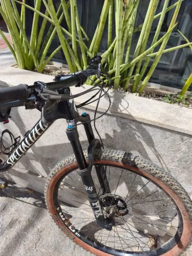 Bicicleta Specialized epic evo 2022 expert tamanho L xtr