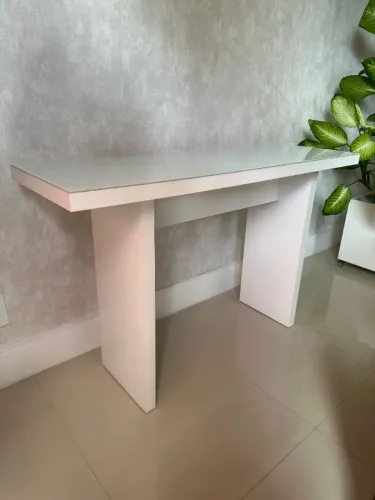 Aparador Branco com Vidro