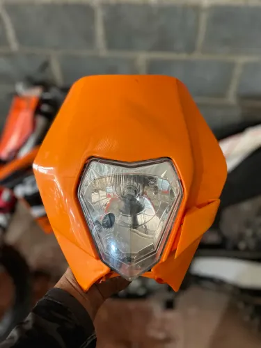 FAROL DA KTM