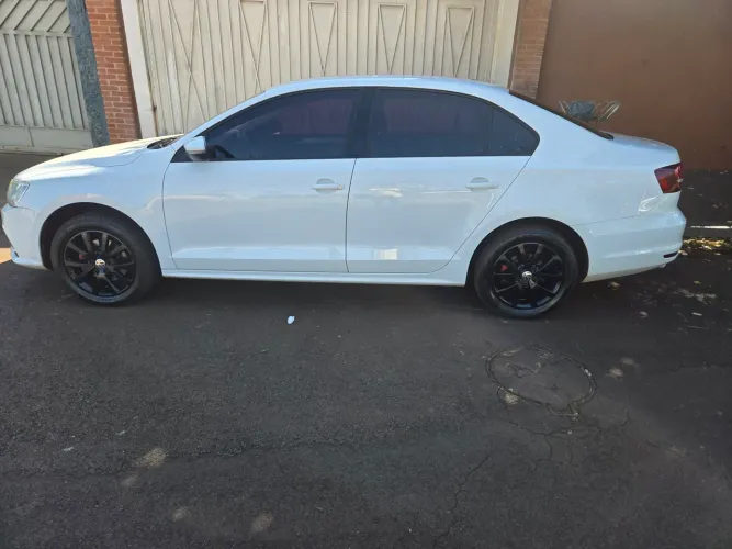 Volkswagen Jetta Trendline 1.4 TSI 16V 4P Aut. 2016
