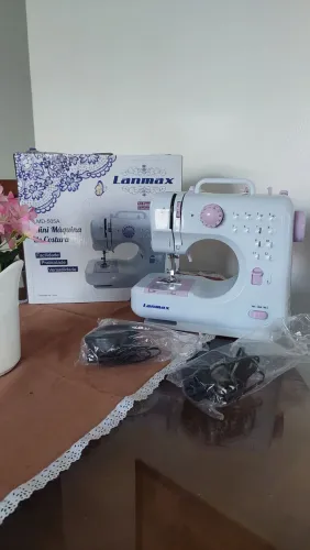 Mini máquina de costura Lanmax LMD- 505A