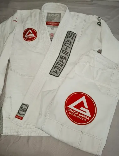 Kimono Jiu-jitsu Gracie Barra A0