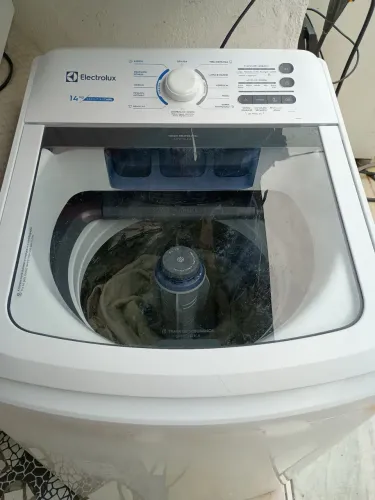 Vendo máquina de lavar roupa Eletrolux 14kg