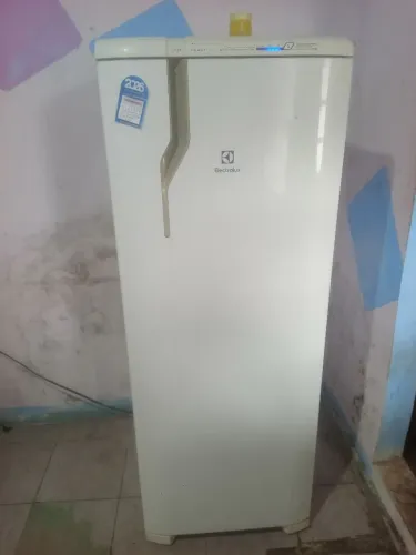 Compro ar condicionado queimado de todos os tipos 