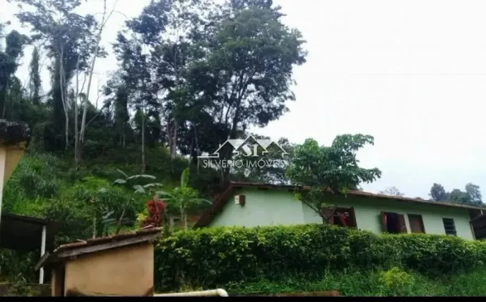 Sítio- São José do Vale do Rio Preto, Contendas
