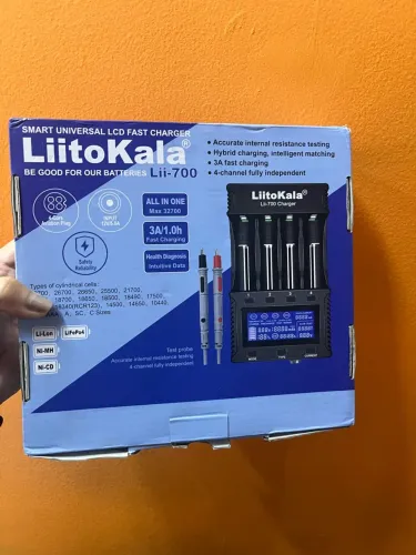 Carregador inteligente de pilhas Liitokala li-700