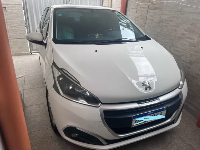 Peugeot 208 Active Pack 1.2 Flex 12V 5P Mec. 2017