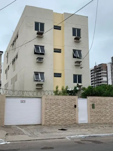 Alugo apartamento na Jatiúca,perto de tudo, escolas, mercados, farmácias, praças, etc.