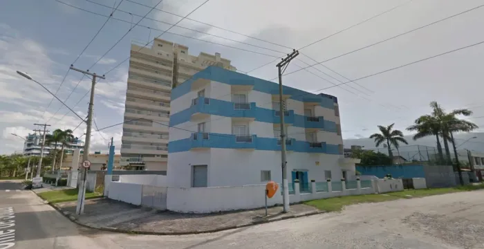 Kitnets frente ao mar