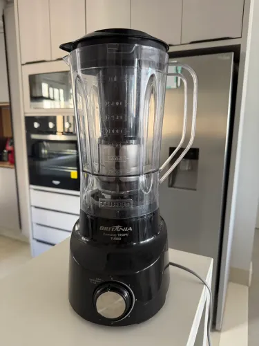 Liquidificador Britânia titânio TURBO 1050w