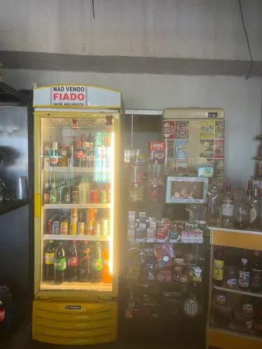 Vendo distribuidora completa menos o ponto