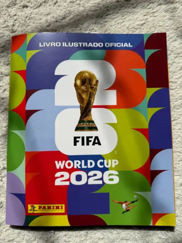 Álbum da Panini, copa de 2026 brochura com 807 figurinhas já coladas