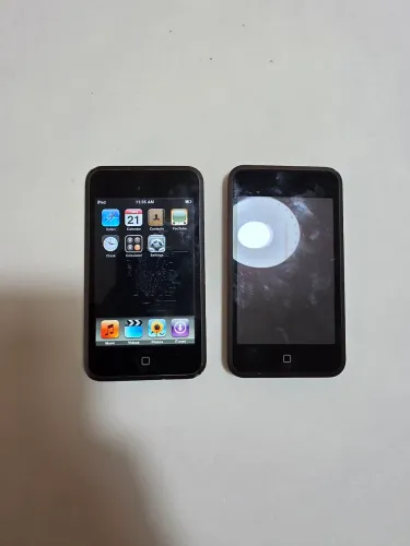 2 ipod touch 1°geração, pra concerto.
