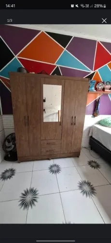 Guarda-roupa de solteiro