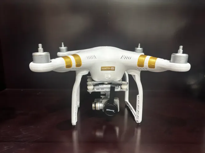 Drone DJI Phantom 3 4K ? Kit completo c/ 2 baterias e mochila