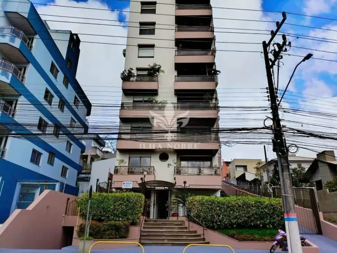 Apartamento 3 Quartos mobiliado com vista para a Beira Mar, bairro Agronômica Florianópoli