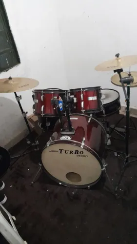 Bateria acústica turbo completa R$1.200