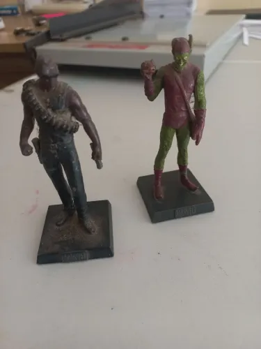 Bonecos Marvel