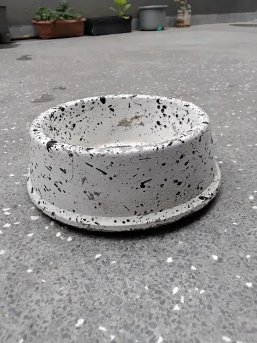 Pote de água de granilite para pets