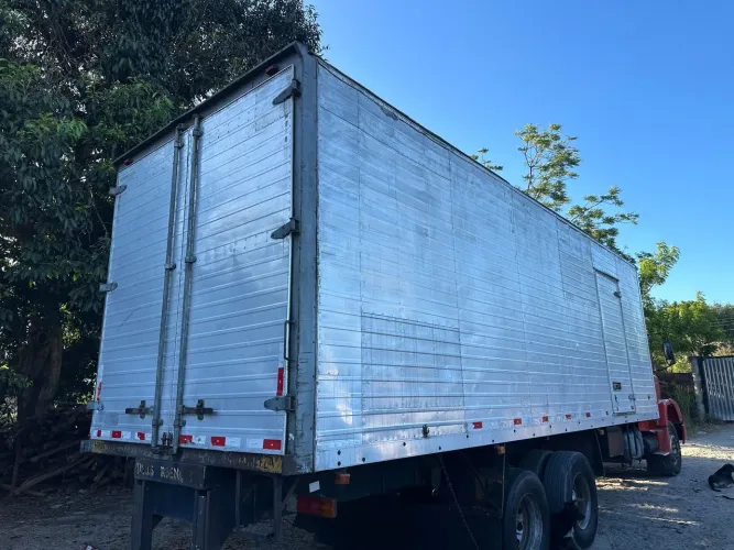BAU PARA CAMINHÃO TRUCADO