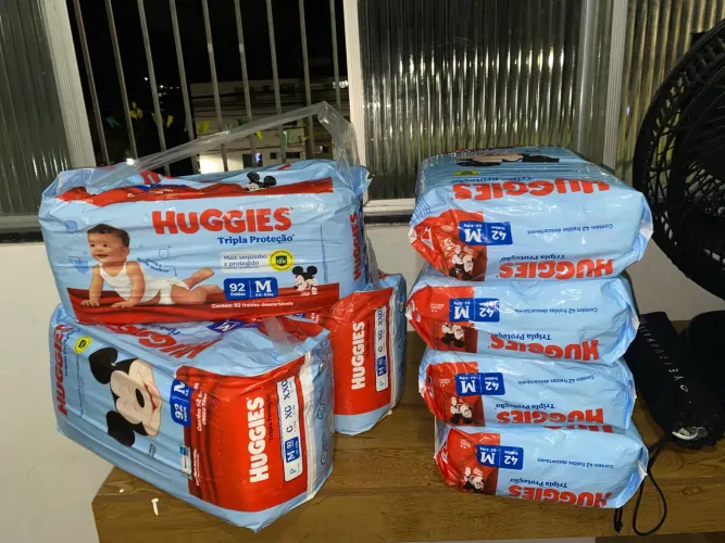 Fraldas Huggies M