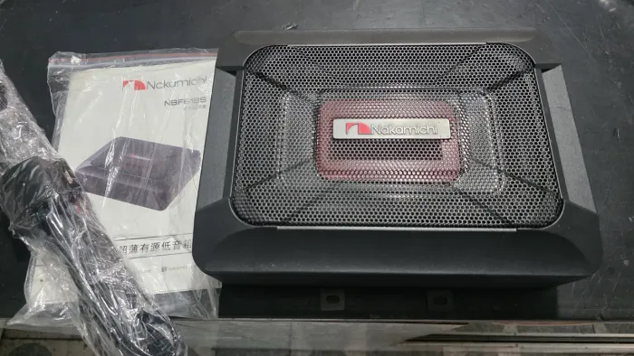 Subwoofer Slim Nakamichi NBF618S