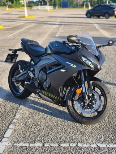 Triumph Daytona 660