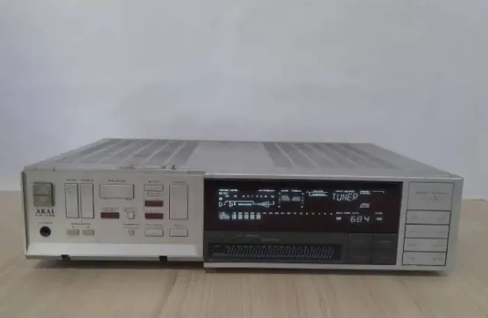 Receiver Akai AA-A35