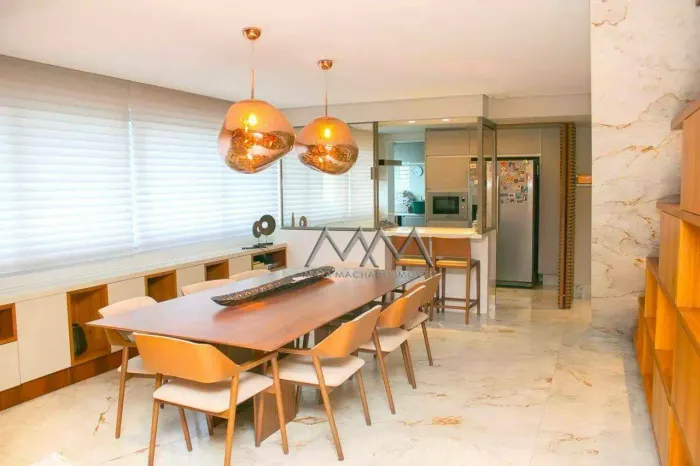 Cobertura à Venda na Savassi | 181 m ² - 2 quartos