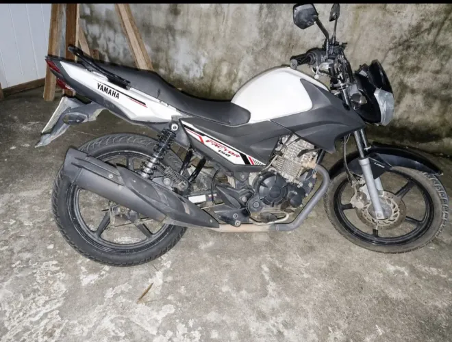 Vendo moto factor 150/22