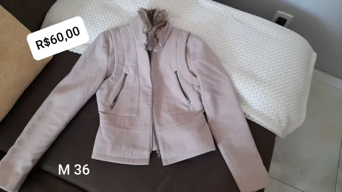 Casaco feminino jaqueta nude beje com gola de pele, tam 36/38 - Canoas RS
