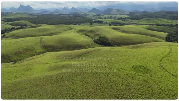 Magnífica Fazenda a margem da BR 101 RJ