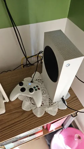 Xbox Series S 512GB Branco - Com Caixa - Completo, Bom Estado