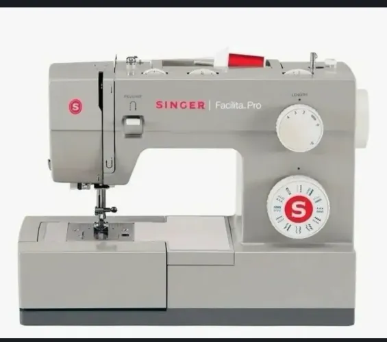Máquina de costura SINGER NOVA