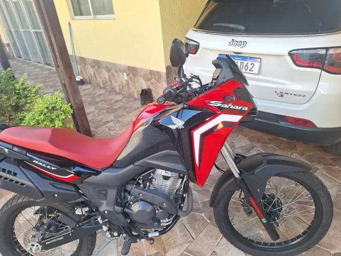 Honda Sahara Rally com baixa km