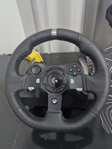 Volante Logitech G920, pouquíssimo usado.
