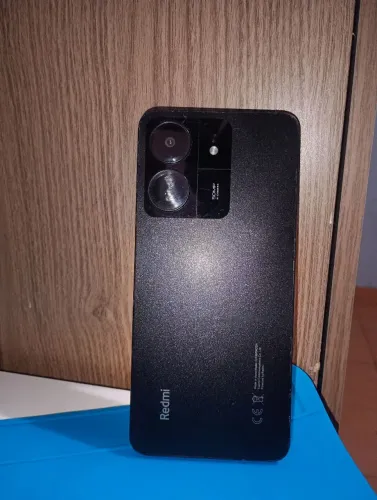 Xaiomi redimi 13c 8+4 ram 256 de memória